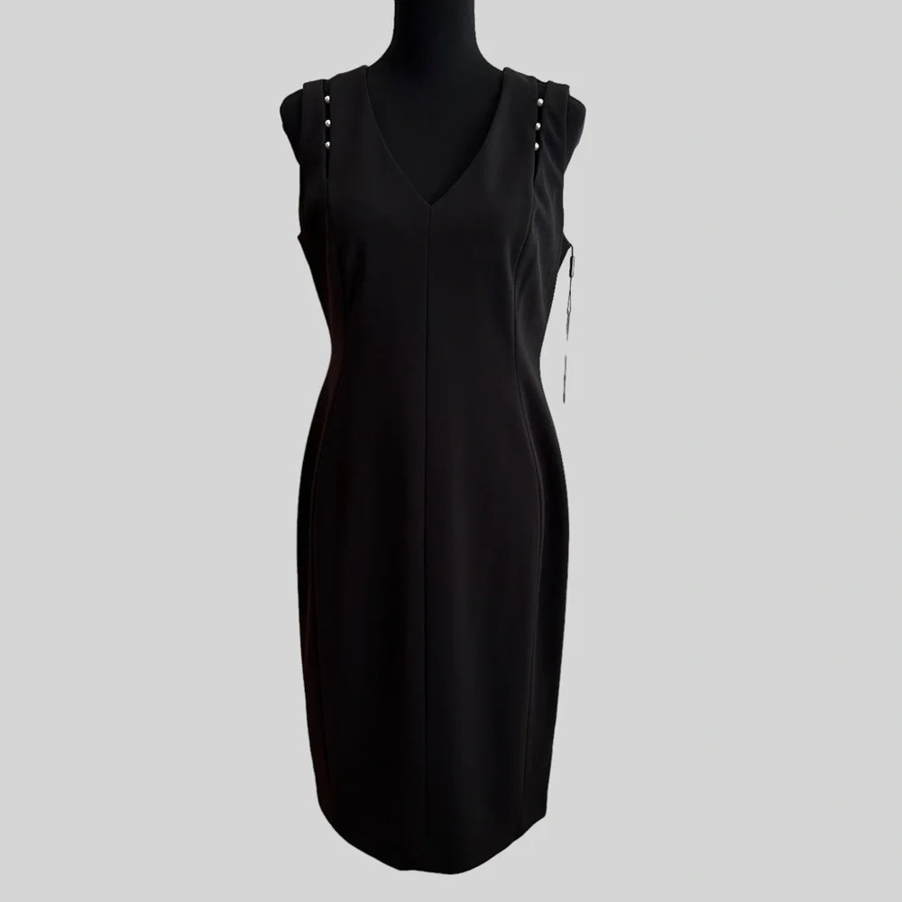 NWT Calvin Klein Size 10 Black Sleeveless V Neck Pearl Accent‎ Sheath Dress New